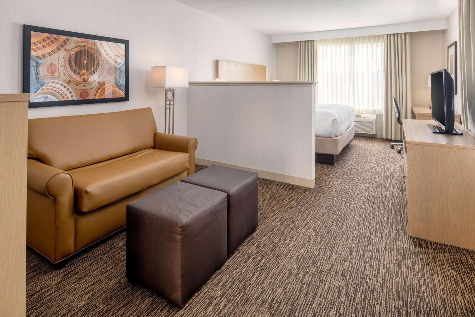 Doubletree By Hilton Olympia Exterior foto