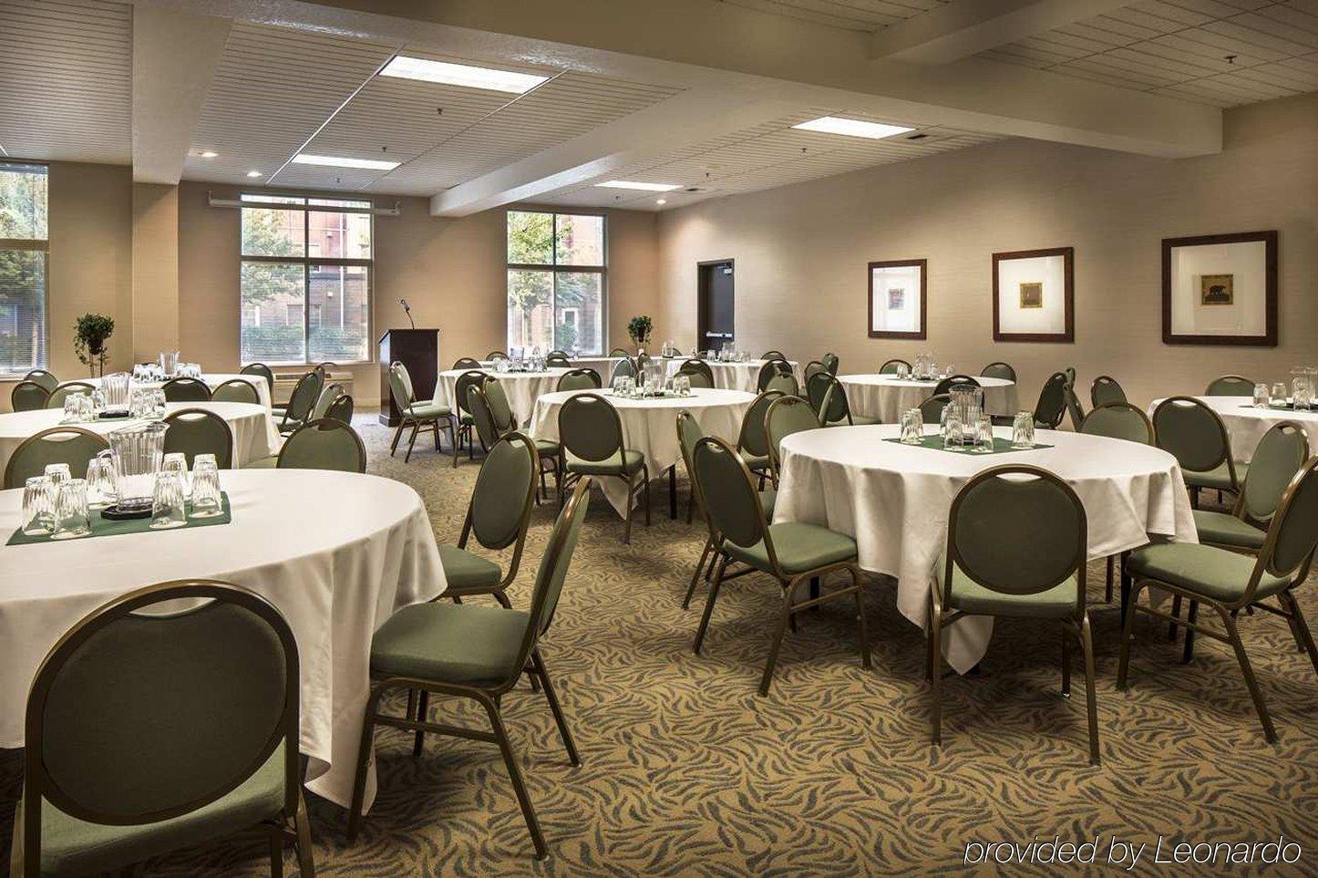 Doubletree By Hilton Olympia Exterior foto